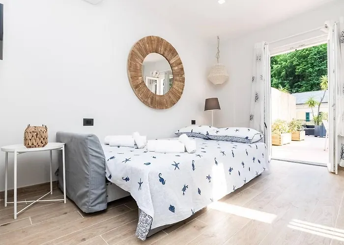 Cozy Terrace In Free Parking *